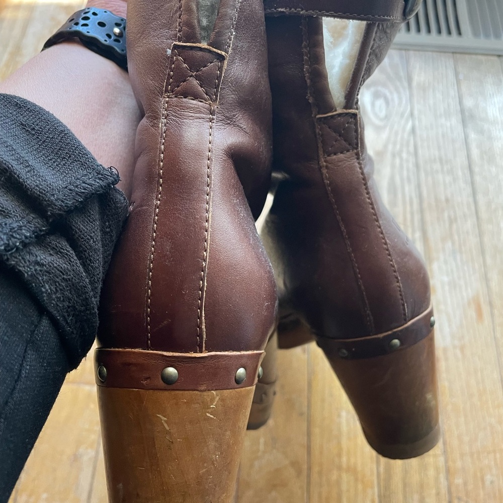 Ugg boots - Picture 3 of 9